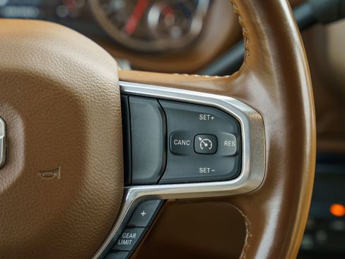 Used 2023 RAM 3500 Laramie AWD/4WD image 40