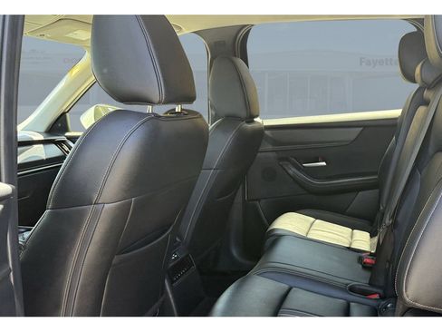 Used 2024 MAZDA CX-90 3.3 Turbo w/ Select Package image 18