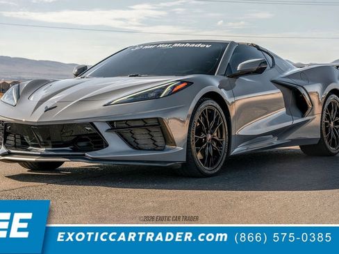 Used 2025 Chevrolet Corvette Stingray Premium Cpe w/ Z51 Performance Package RWD image 1