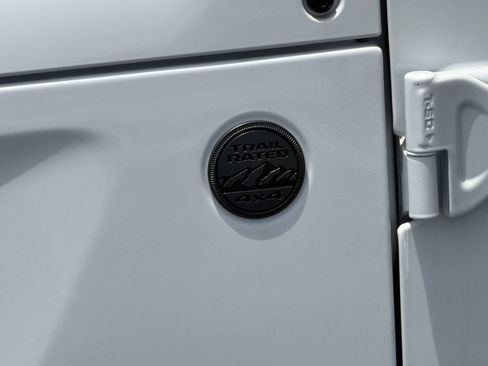 Used 2025 Jeep Wrangler Unlimited Sport AWD/4WD image 12