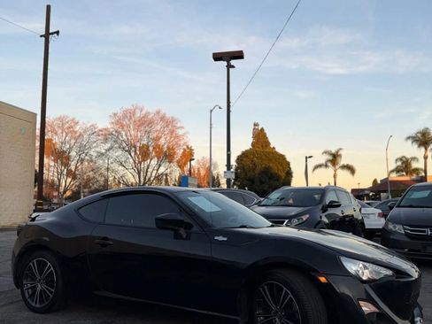 Used 2014 Scion FR-S Monogram Series image 10