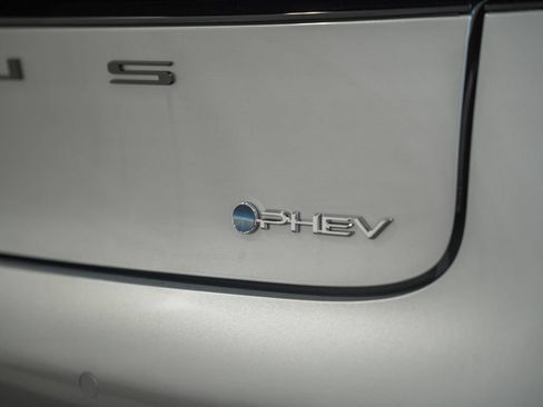 New 2026 Toyota Prius Plug-In Hybrid FWD image 7