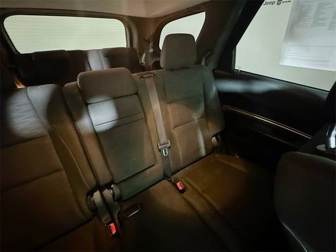 Used 2018 Dodge Durango SXT w/ Quick Order Package 2BB image 14