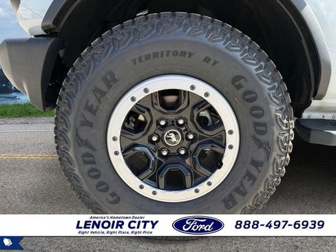 New 2026 Ford Bronco 2-Door w/ Sasquatch Package AWD/4WD image 9