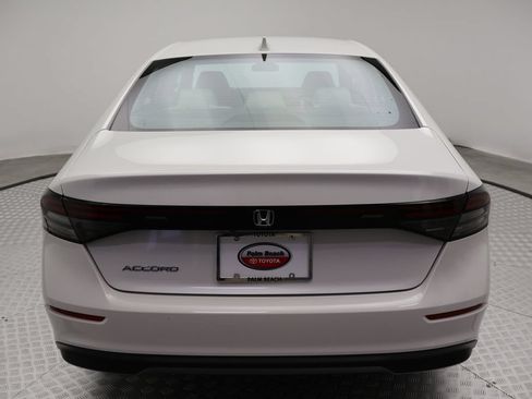 Used 2024 Honda Accord EX image 10