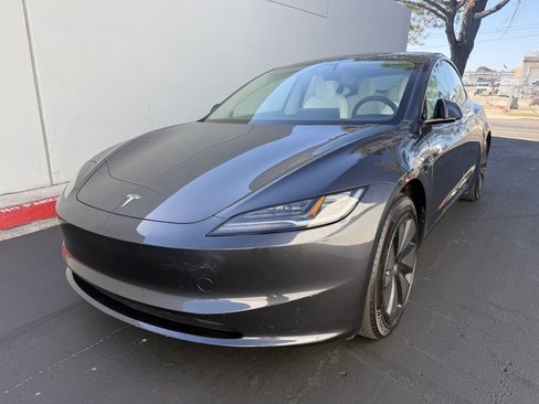 Used 2025 Tesla Model 3 RWD image 1