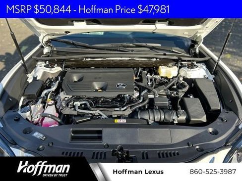 New 2025 Lexus ES 300h w/ Premium Package image 12
