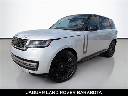New 2025 Land Rover Range Rover SE