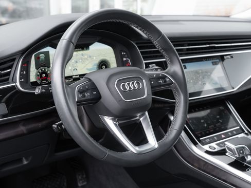 Used 2022 Audi Q8 Premium Plus w/ Premium Plus Package image 11
