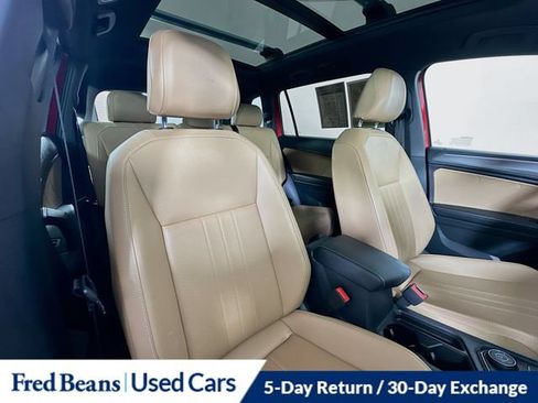 Used 2024 Volkswagen Tiguan SE R-Line AWD/4WD image 34