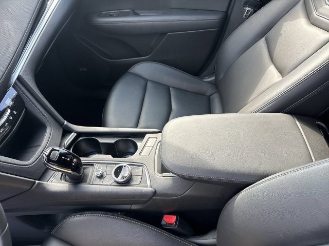 Used 2024 Cadillac XT6 Luxury FWD image 22