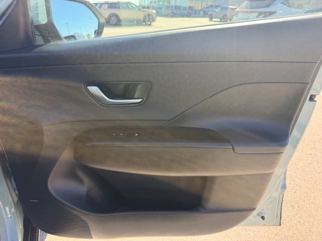 Used 2024 Hyundai Kona Limited AWD/4WD image 41