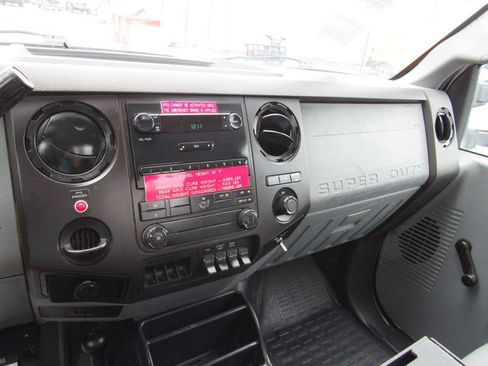 Used 2012 Ford F550 4x4 Regular Cab Super Duty w/ Payload Upgrade Pkg image 34