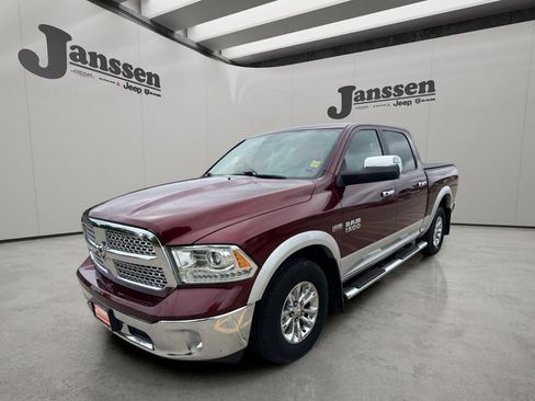 Used 2016 RAM 1500 Laramie w/ Convenience Group AWD/4WD image 8