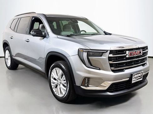 Used 2025 GMC Acadia Elevation w/ Elevation Premium Package FWD image 3