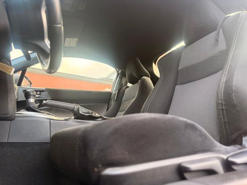 Used 2017 Toyota 86 RWD image 10