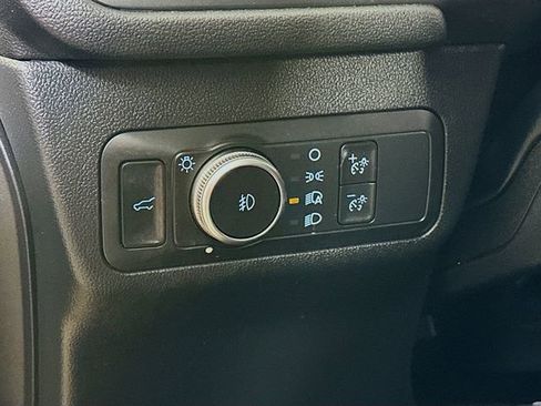 Used 2022 Ford Escape SEL image 8