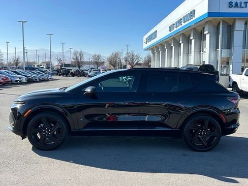 Used 2024 Chevrolet Equinox EV RS image 11