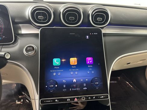 Used 2025 Mercedes-Benz C 300 Sedan image 24