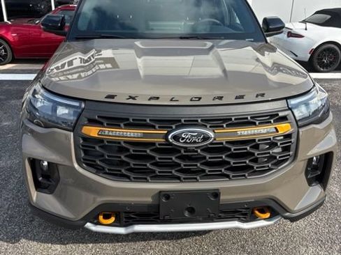 Used 2026 Ford Explorer Tremor w/ Tremor Ultimate Package AWD/4WD image 2