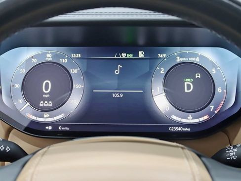 Used 2023 Land Rover Range Rover SE AWD/4WD image 16
