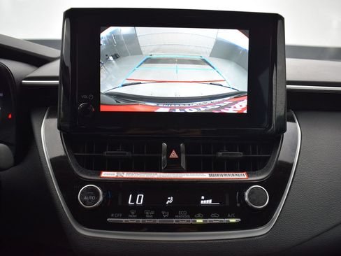 Used 2026 Toyota Corolla LE FWD image 15
