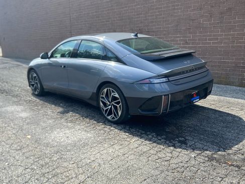 Used 2024 Hyundai Ioniq 6 Limited RWD image 3