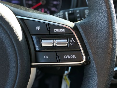 Used 2022 Kia Sportage LX image 15