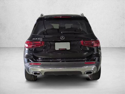 Used 2025 Mercedes-Benz GLB 250 image 5