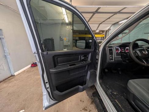Used 2016 RAM 1500 Express w/ Popular Equipment Group RWD image 22