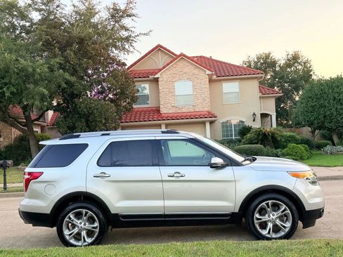 Used 2013 Ford Explorer Limited image 11