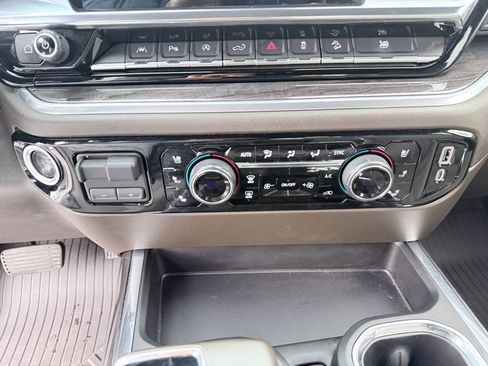 Used 2024 Chevrolet Silverado 1500 LTZ image 19