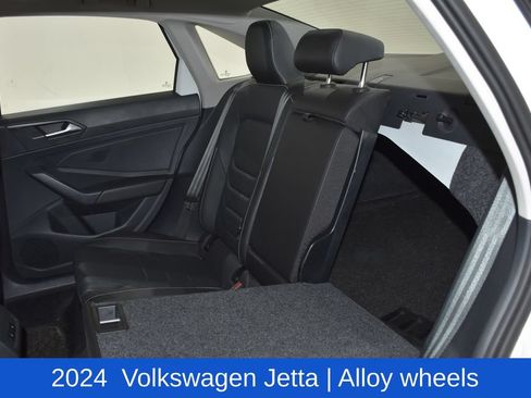 Used 2024 Volkswagen Jetta SEL FWD image 30