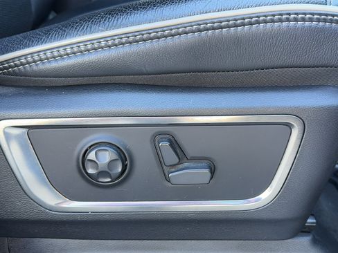 Certified 2019 RAM 1500 Limited image 32