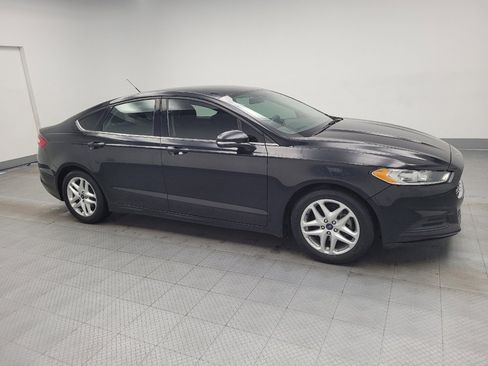 Used 2015 Ford Fusion SE image 11