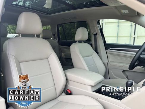 Used 2023 Volkswagen Atlas SE w/ Panoramic Sunroof Package image 34