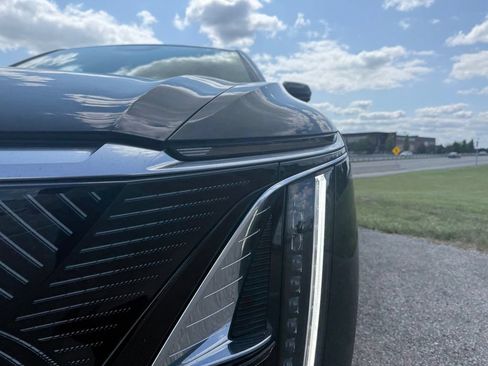 Certified 2024 Cadillac Lyriq Luxury w/ LPO, Floor Liner Package AWD/4WD image 9
