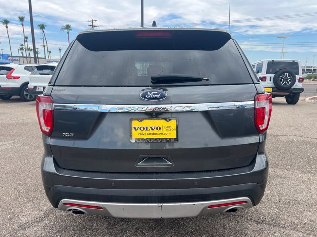Used 2016 Ford Explorer XLT w/ Equipment Group 202A FWD image 5