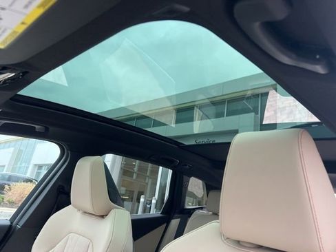 Used 2025 BMW X3 xDrive30i w/ Convenience Package image 23