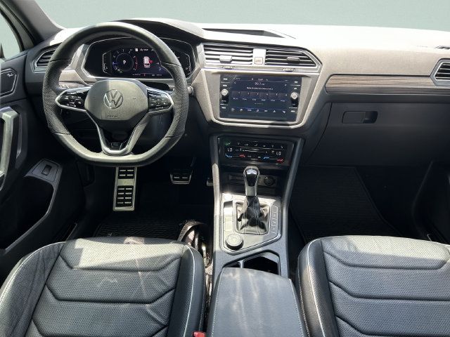 Used 2024 Volkswagen Tiguan SEL R-Line AWD/4WD image 23