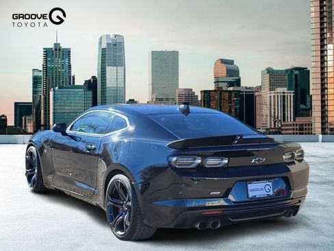 Used 2022 Chevrolet Camaro SS image 3