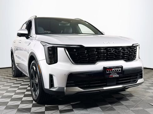 Used 2025 Kia Sorento SX Prestige image 1