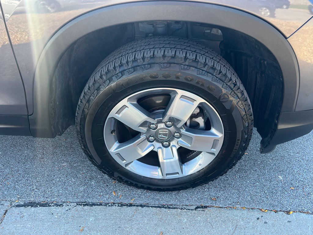 Used 2025 Honda Ridgeline RTL image 11