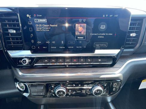 Used 2024 GMC Sierra 1500 SLT w/ SLT Premium Plus Package image 13