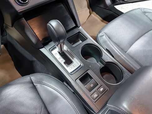 Used 2017 Subaru Outback 2.5i Limited image 30