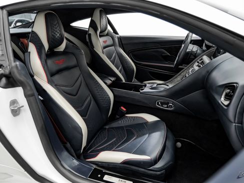 Used 2023 Aston Martin DBS Coupe RWD image 57
