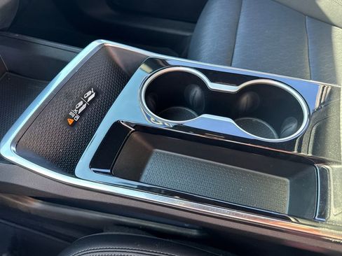 Used 2025 Chevrolet Equinox LT w/ Convenience Package II image 18