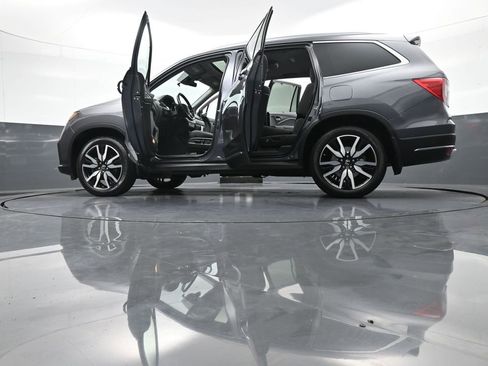 Certified 2022 Honda Pilot Touring image 52