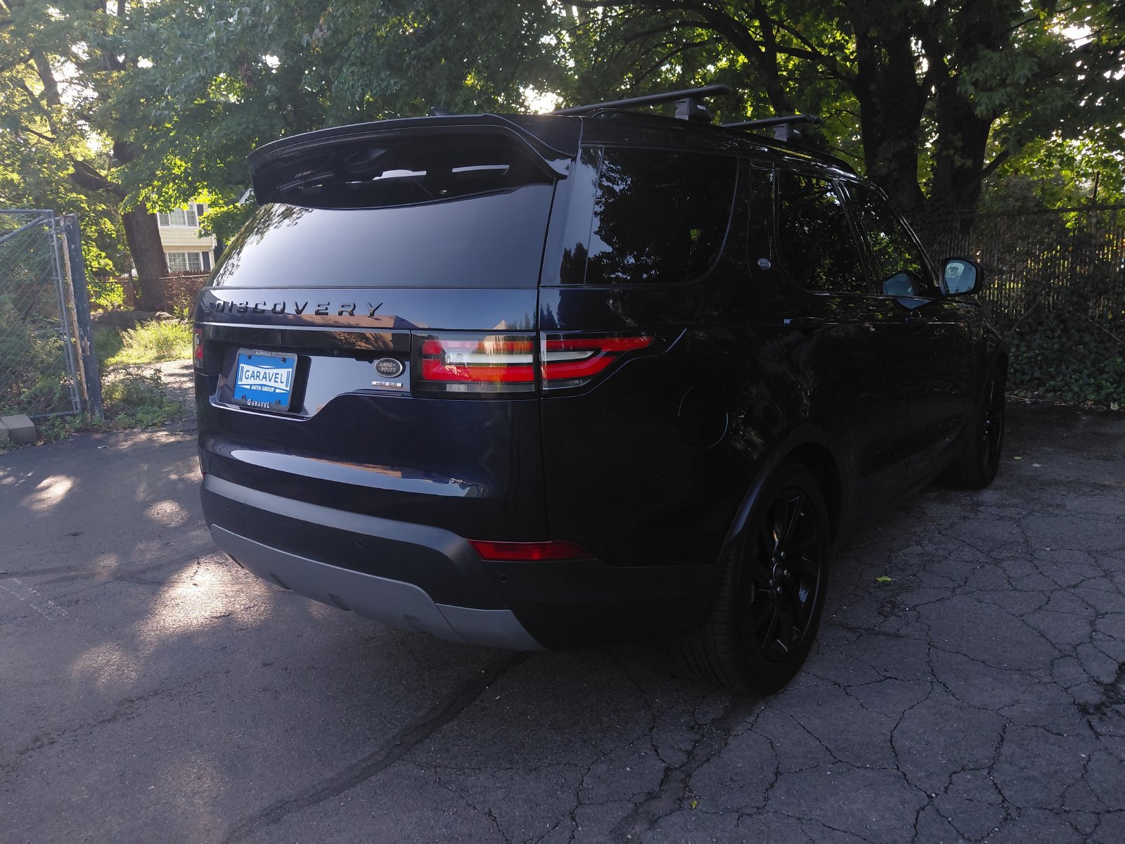 Used 2018 Land Rover Discovery HSE AWD/4WD image 33