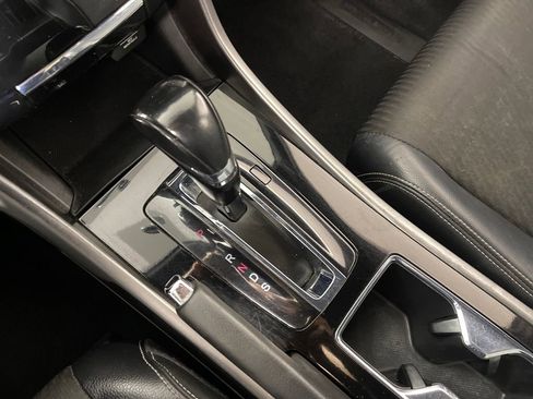 Used 2017 Honda Accord Sport image 22